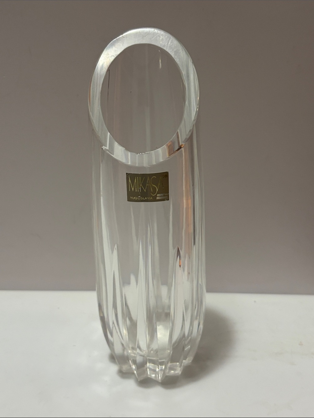 Mikasa Clear Crystal Vase with Vertical Cut Design - Picture 6 of 8
